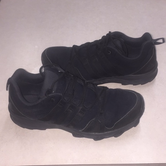 adidas ortholite traxion